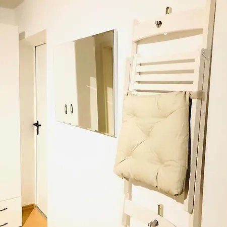 Modernes Mit Kueche, Parkplatz, Wlan - Naehe Schwaebisch Gmuend 발드스테튼