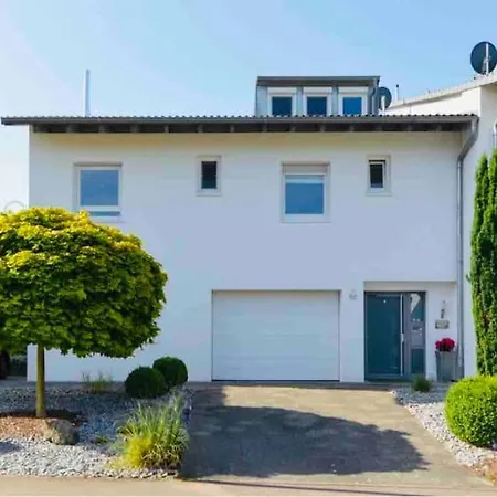 아파트 Modernes Mit Kueche, Parkplatz, Wlan - Naehe Schwaebisch Gmuend 발드스테튼