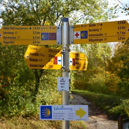 Modernes Mit Kueche, Parkplatz, Wlan - Naehe Schwaebisch Gmuend 아파트